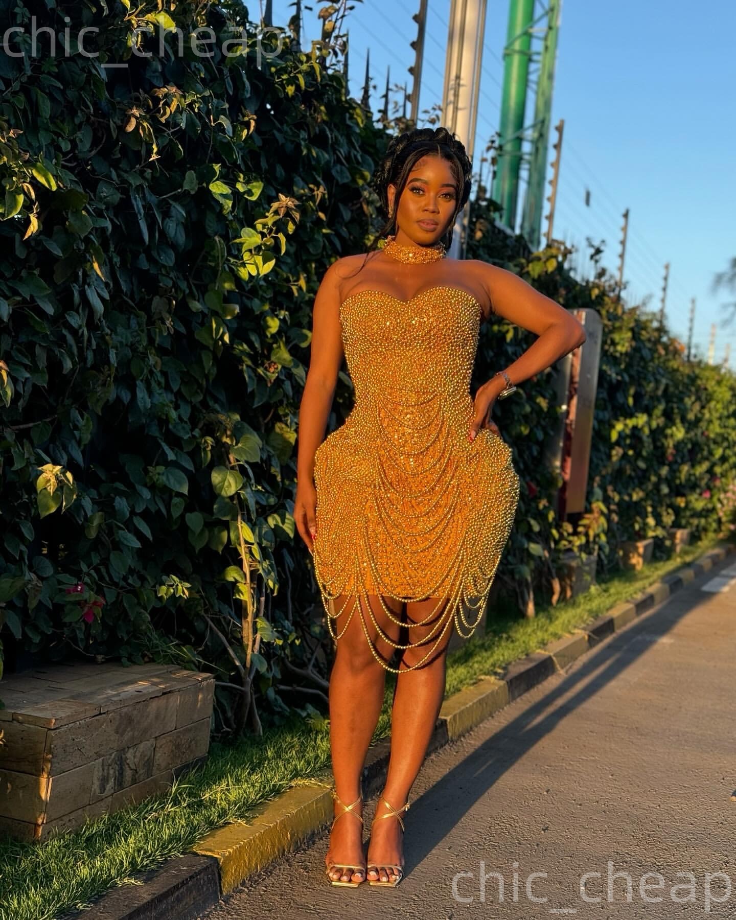 Chic Gold Sheath 2026 Cocktail Dress Pearls Beadings Luxurious Short Mini Graduation Homecoming Dresses For Special Occasions Sweetheart Gowns