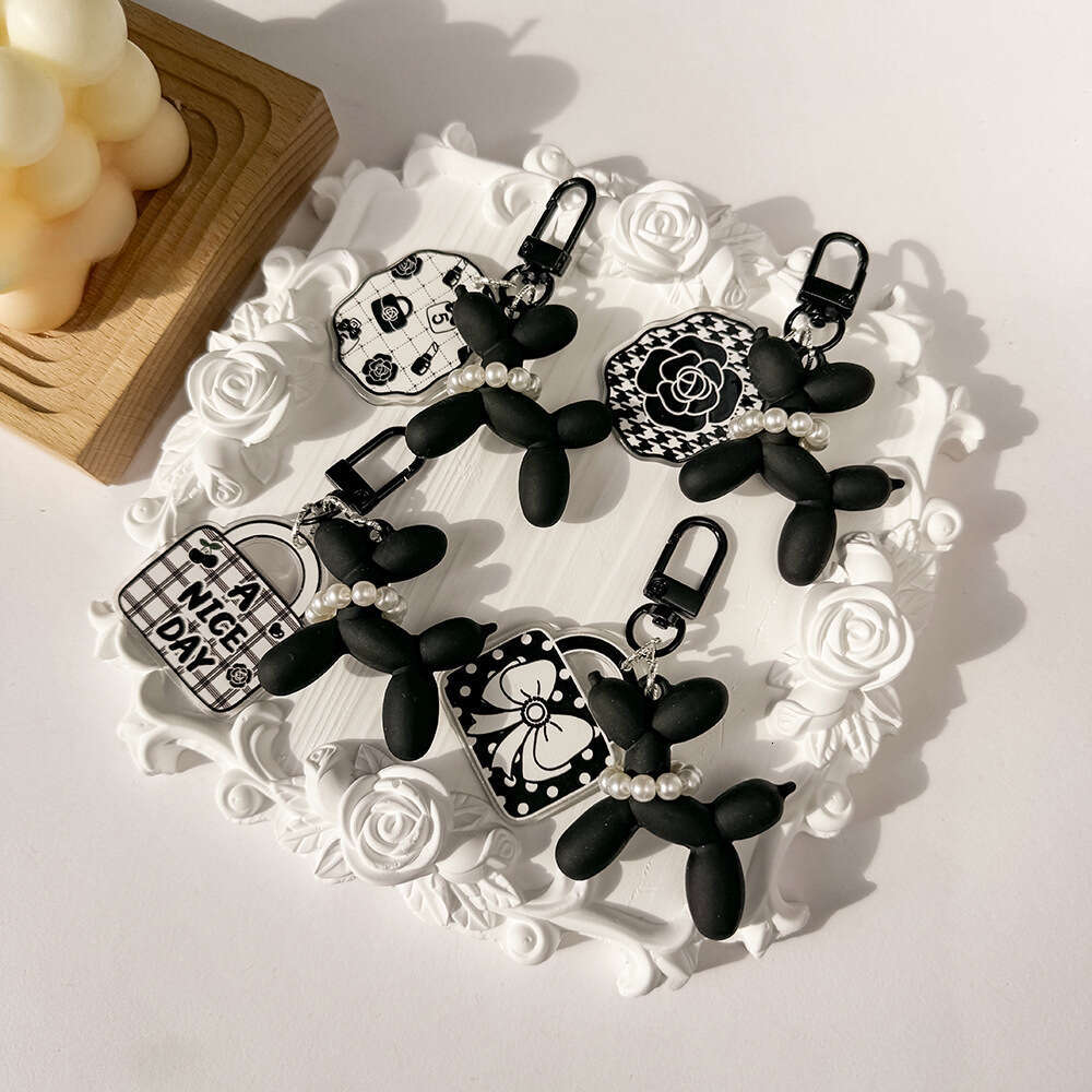 Camellia Pendant Balloon Dog Keychain Keychain Designer Women's Handbag Accessory Car Key Charm