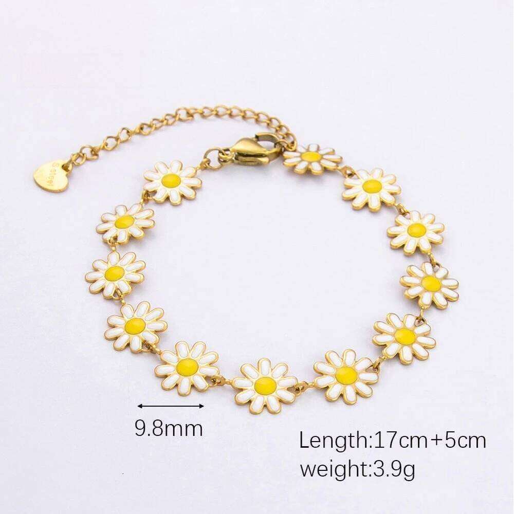 Simple Stylish Daisy Titanium Bracelet, High-end and Non Fading, Niche Design Stainless Steel Jewelry for Woman Gift 25H1229