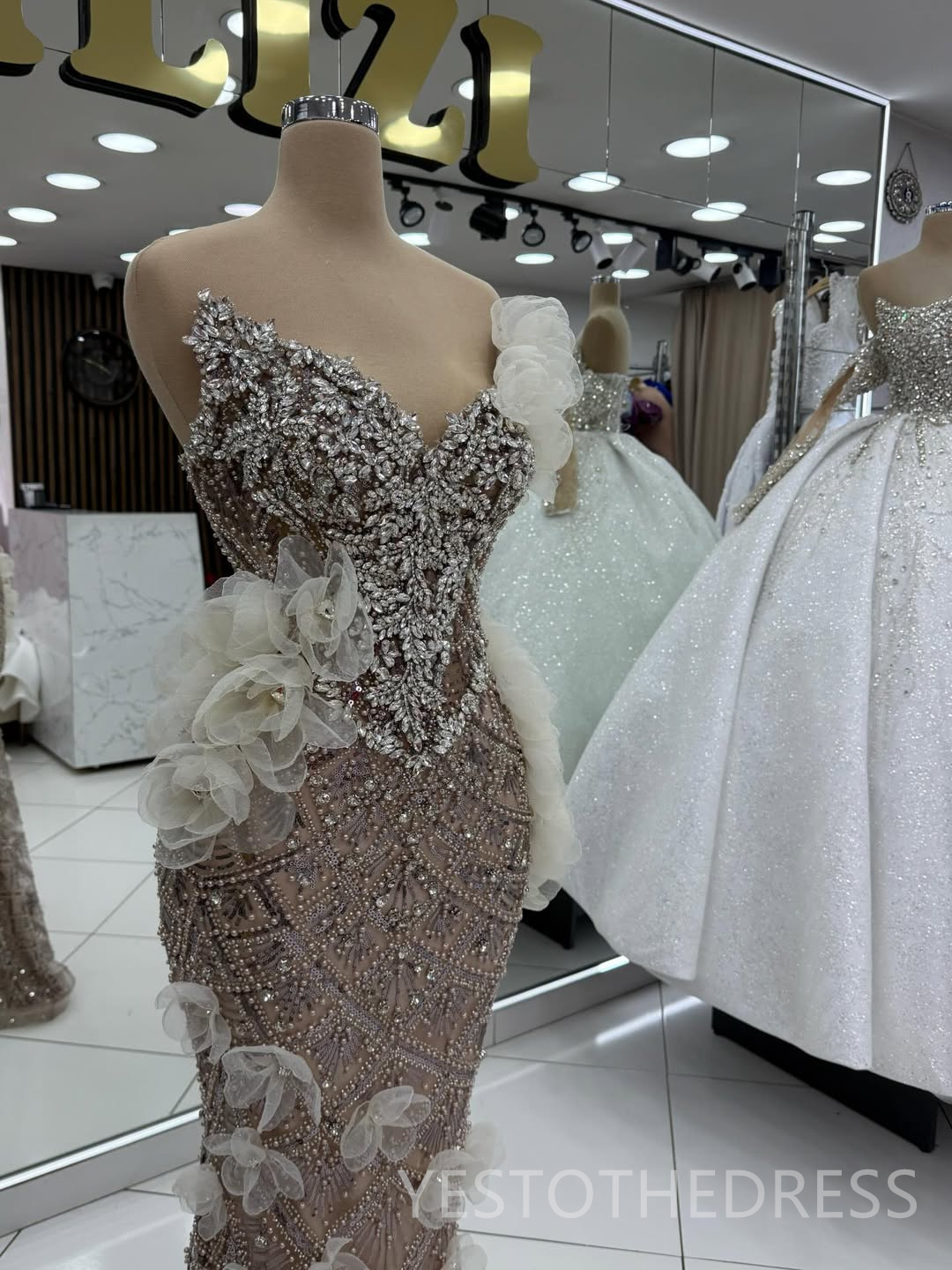 2026 Aso Ebi Prom Dress Mermaid Evening Dress Robe De Soiree Beaded Lace V Neck Flora Pearls Crystals Birthday Dress Second Reception Gown AM3156