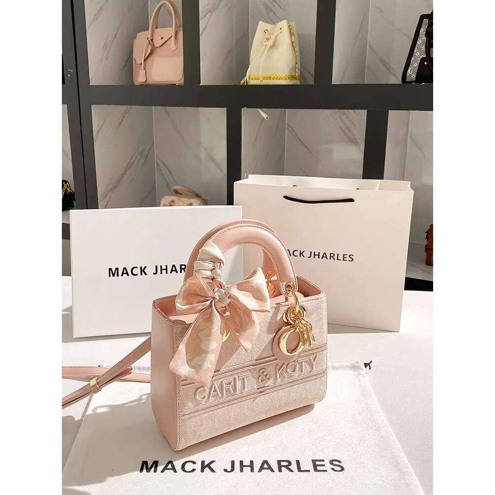 MACK JHARLES This Year's Trend Embroidered Princess Diana Bag Women's 2025 Autumn New High-end Handbag