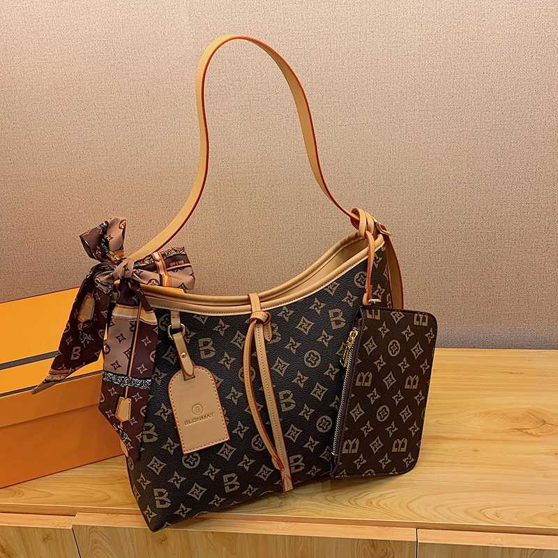 Classic Women Leather Handbag Crossbody Bag High End Shoulder Tote Elegant Vintage H251229