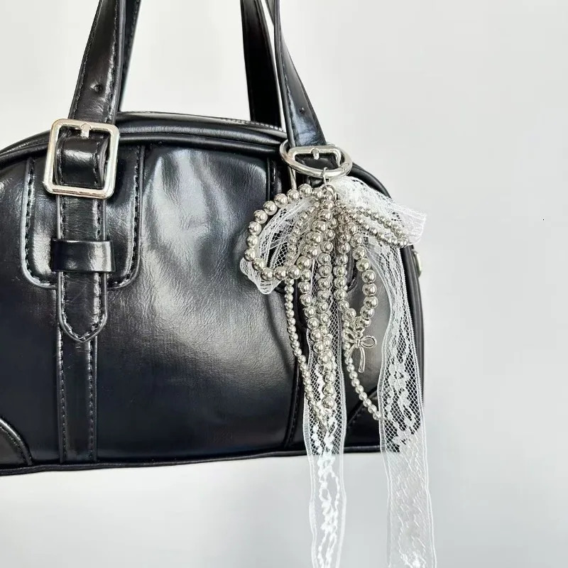 Korean Ins Pearls Lace Bowknot Key Chains Sweet Beaded Pendant Keyring for Women Bag Car Keychain Exquisite Ornament 251219