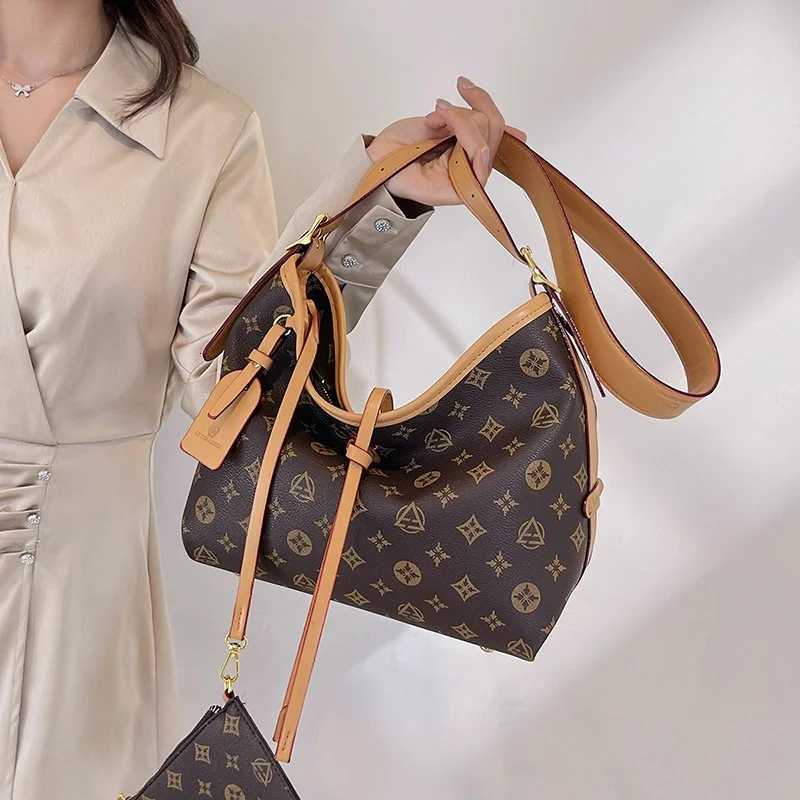 2025 Must-Have Womens Tote - Light Texture Portable Large Capacity Fashion Printed Commuter Shoulder Messenger H251229