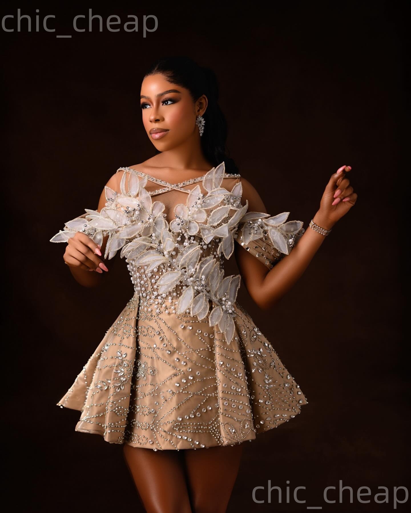 Chic Champagne A-line 2026 Cocktail Dress Beaded Crystals Florals Luxurious Short Mini Graduation Homecoming Dresses For Special Occasions Sweetheart 