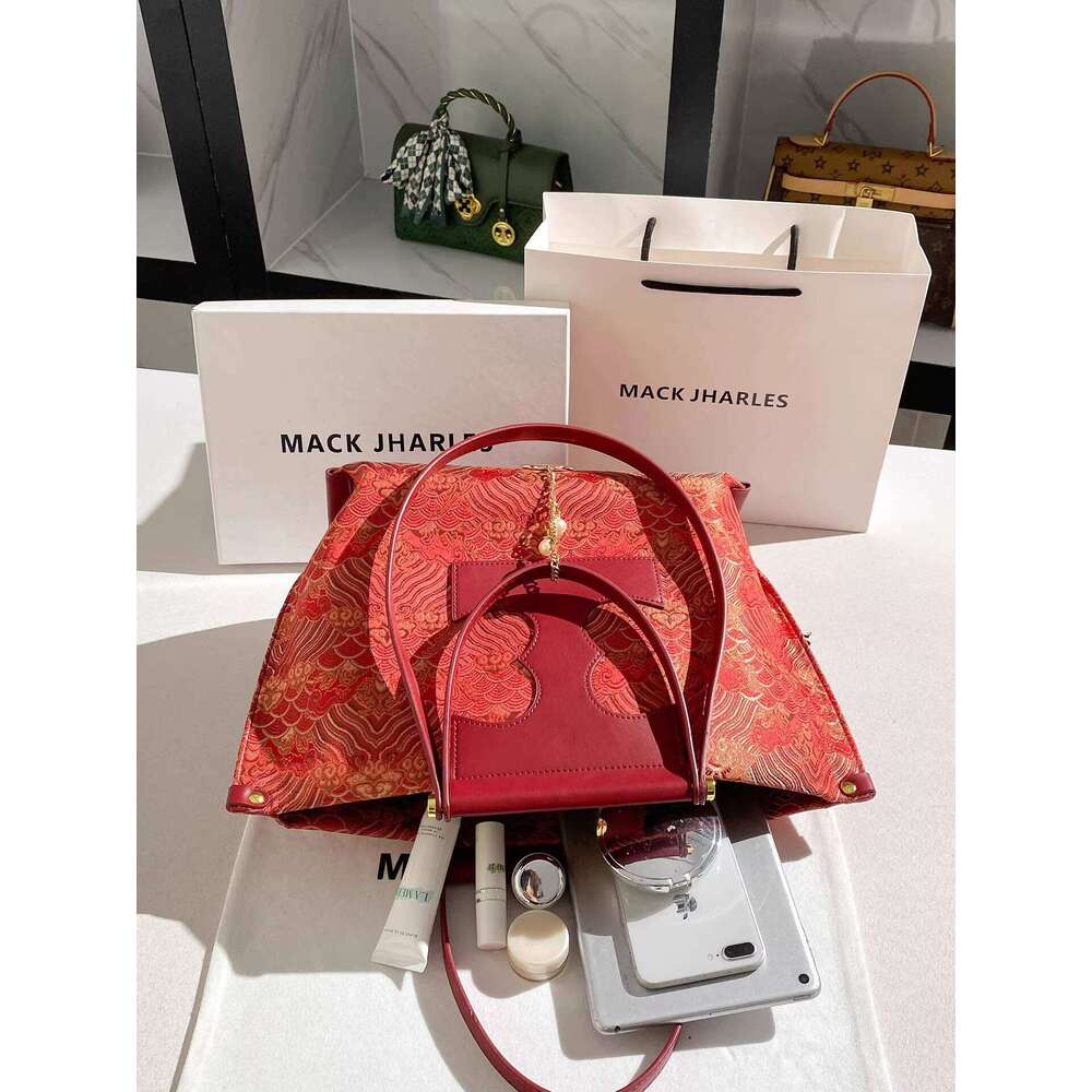 MACK JHARLES Vintage Large Capacity Heavy Embroidery Tote for Women 2025 New High-end Wing Bag