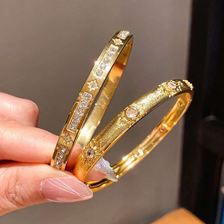 Jewellery High Quality Metal Alloy Rotating Buckle Double Ring Bracelet Retro Trendy Style for Versatile Wear Gift for Any Occasion Textured Unisex Ac