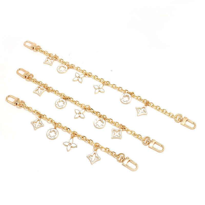 Chain Bag Strap Featuring a Four-Corner Star Fashion Accessory Handbag Accessory Extension Decoration