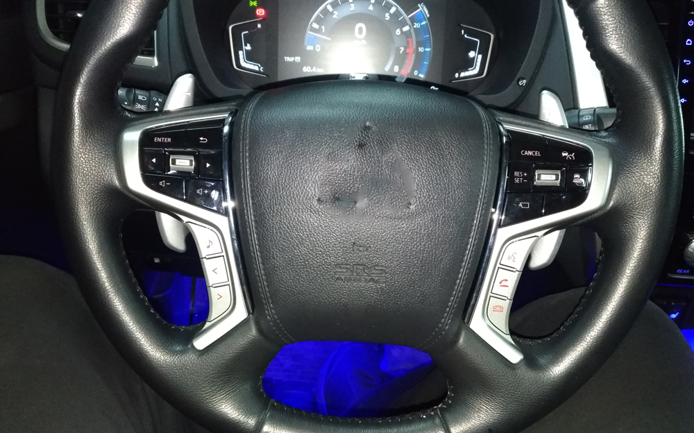 Steering Wheel Button Switch Cruise Control Switch For Mitsubishi Outlander PAJERO SPORT 2015-2022 Triton L200 2015 Delica L200