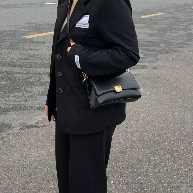 Black Flap Lock Handbags Women PU Leather Top Handle Messenger Casual Female Crossbody Retro Square Shoulder Bag Purse TIANOUDAISHU