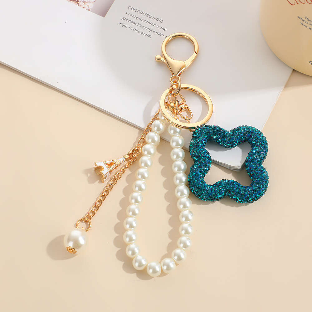 Women's Keychain Ornament Hanging Chain metal keyring key wallet Exquisite Pearl Inlaid Diamond Bag Geometric Keychain Pendant red bule