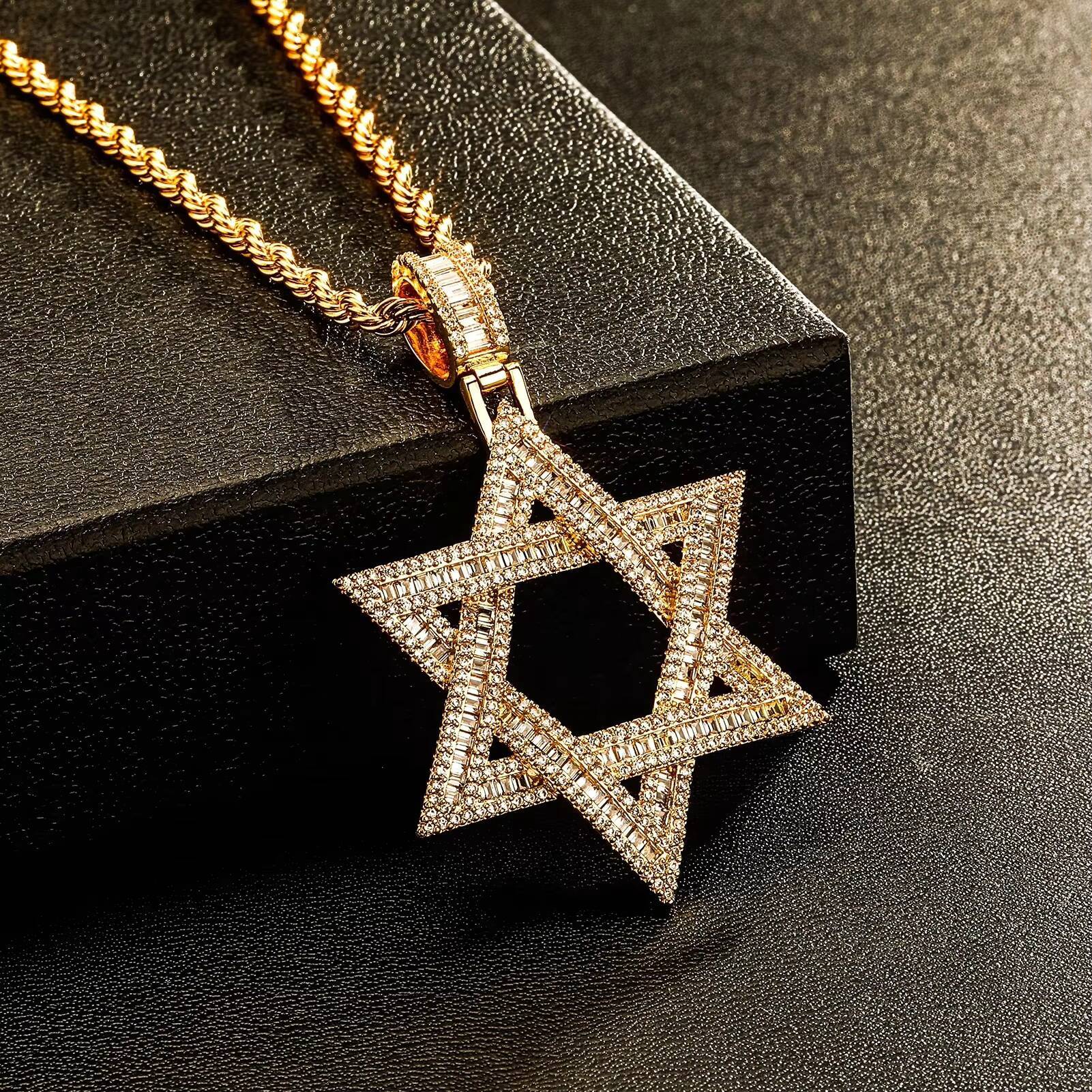 Luxury Exquisite Inlaid Baguette MoissaniteVVS Star of David Pendant Necklaces Jewelry Fashion Men Women Trend Rock Party Gifts Jewels