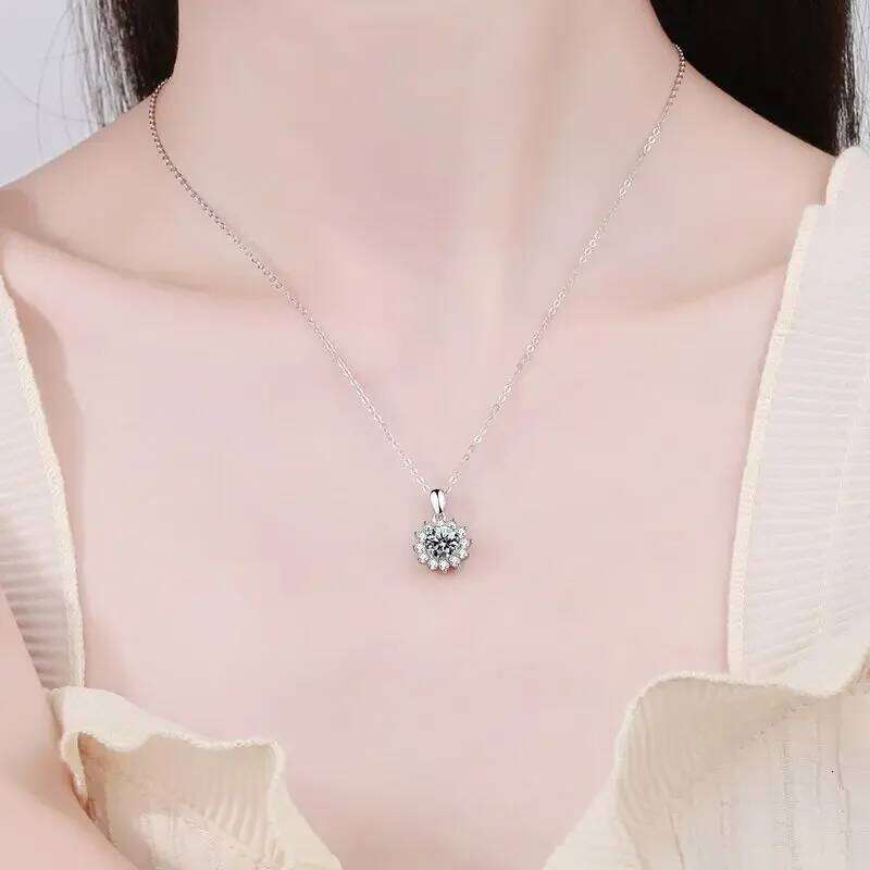 18K gold inlaid necklace, sunflower full diamond PT950 platinum pendant, moissanite 1-Ct collarbone chain b32