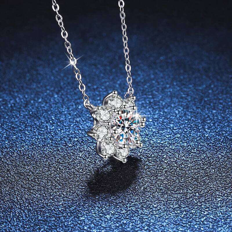 S925 Pure Silver Pendant Diamond Eight Petal Sunflower Snow Flower Female 1 Ct Mosang Stone Necklace 34d