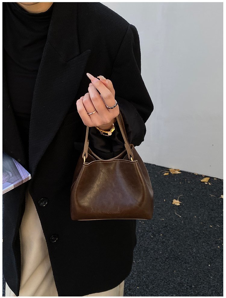 Winter Korean-style minimalist texture bucket bag crossbody bag