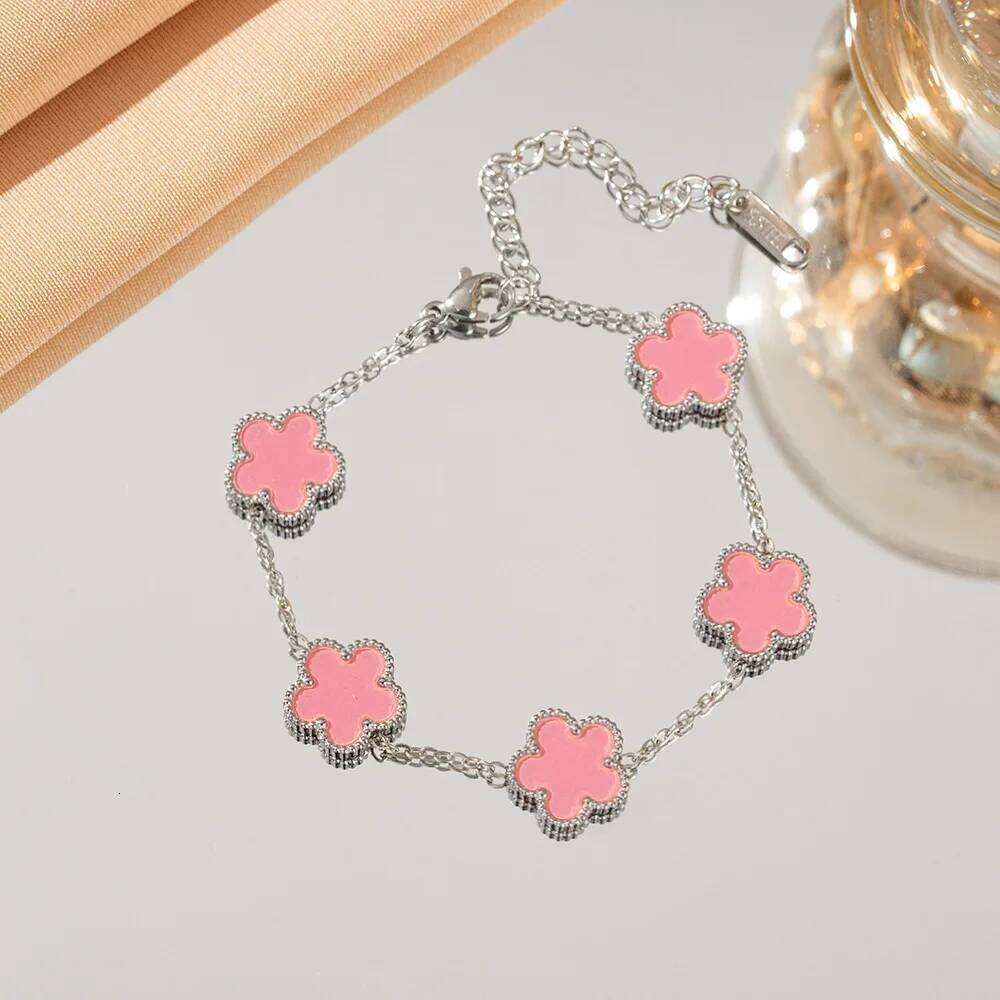 Lucky Five-Petal Flower Five-Leaf Clover Bracelet For Woman Stylish Plum Blossom Creative Design Party Jewelry Exquisite Gifts 25H1229