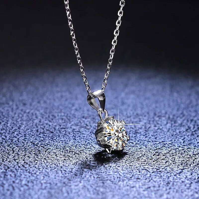 18K gold inlaid diamond pendant, 1-Ct moissanite necklace, women's fashionable snowflake D-color VVS1 collarbone chain 069