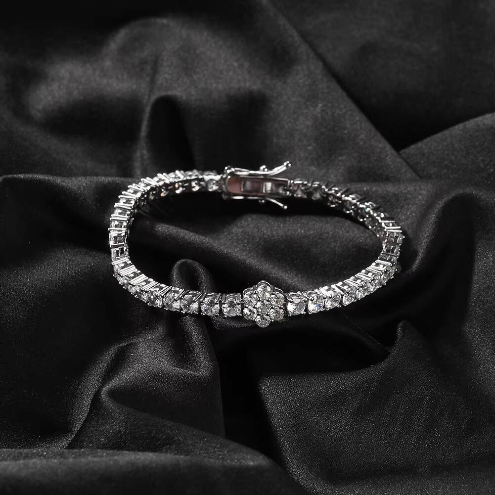 High-quality 5A MoissaniteVVS Flower Tennis Chain European American Hip-hop Trendy Cool Mens Womens Same Niche Light Luxury Bracelet