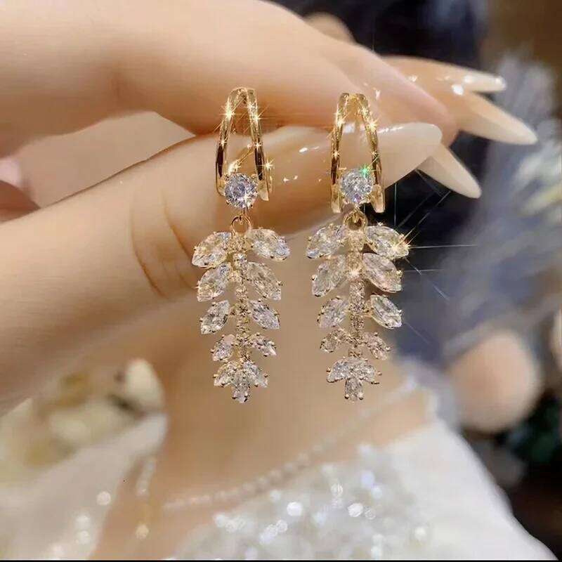 Zircon Wheat Tassel Pendant Gold Color U-shaped Earrings for Women 2023 New Fashion Creative Girls Party Jewelry Accessories C251227