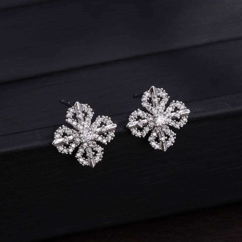 ZAKOL Brilliant Micro-inlaid Zirconia Camellia Stud Earrings for Women Exquisite Geometric Flower Party Ear Accessories