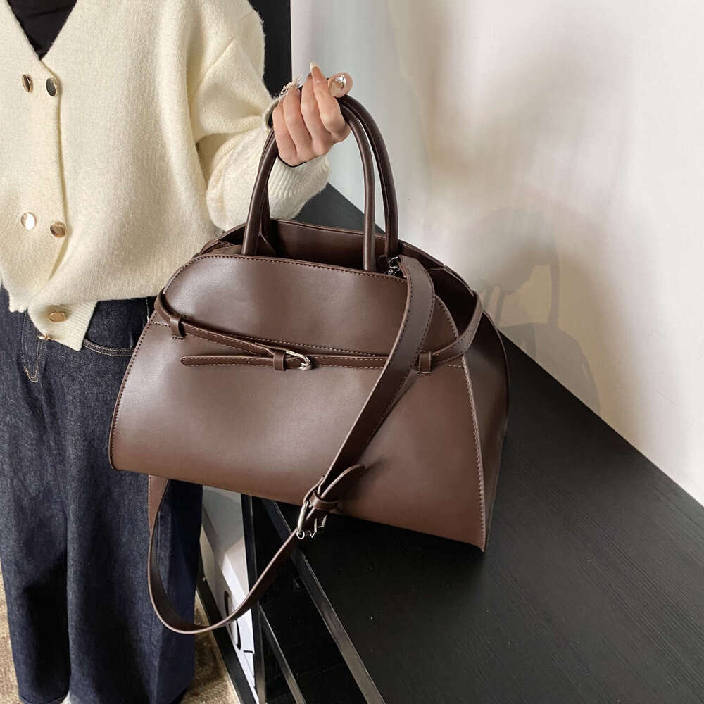 Totebag Shoulder ROSE NOIRE Large Capacity Retro Handbag For Women New Loose Feel R Ow Trendy High End Niche Tote Bag