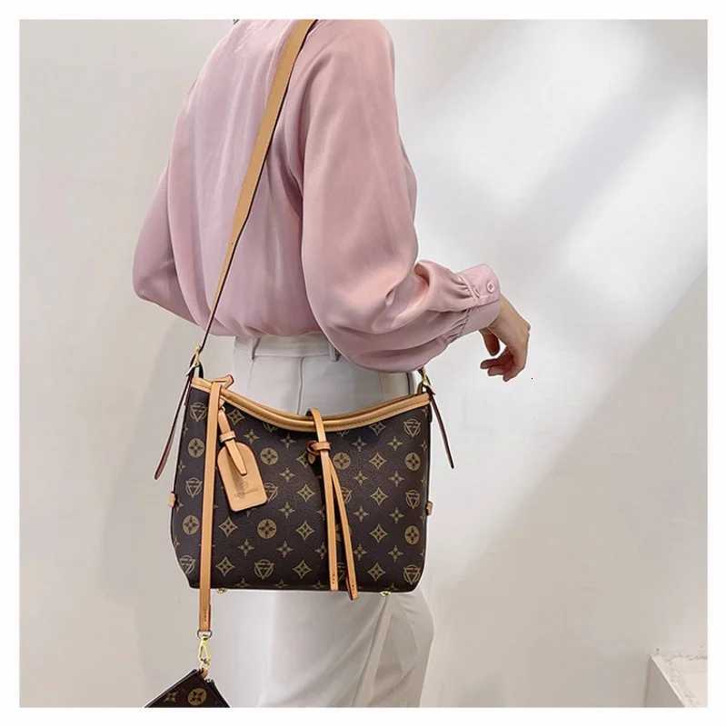 2025 Must-Have Womens Tote - Light Texture Portable Large Capacity Fashion Printed Commuter Shoulder Messenger H251229