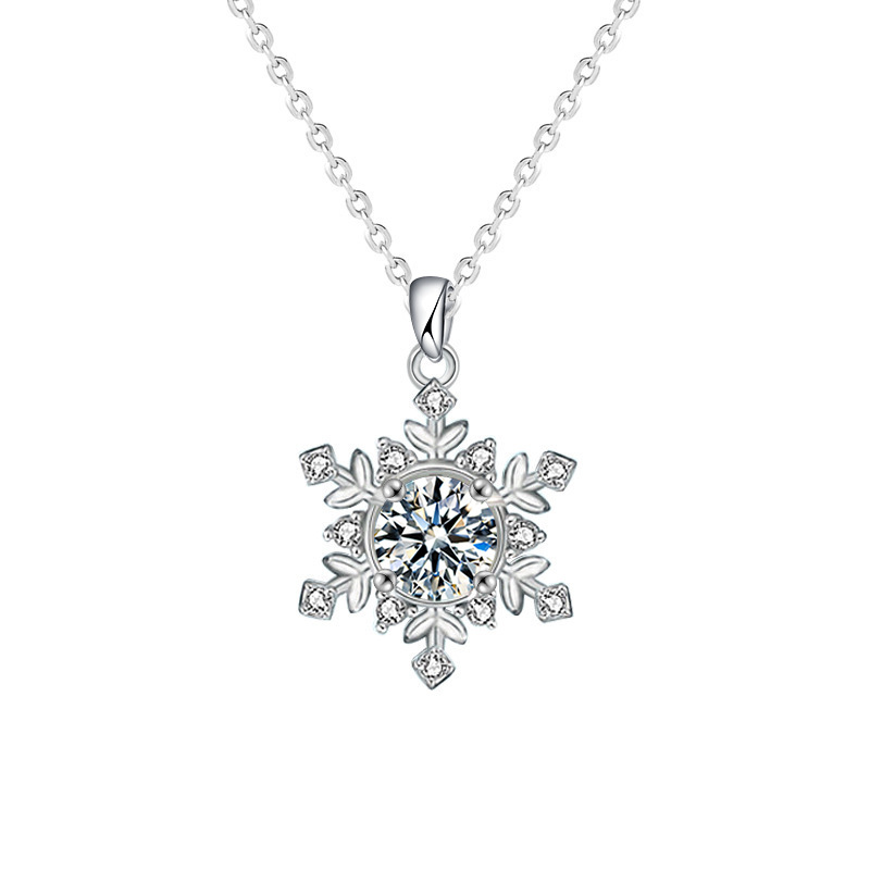 Fashionable Snowflake Shaped Carved Design Necklace Charming Womens Versatile And High End Sense Moissanite Pendant Collarbone Chain Gift