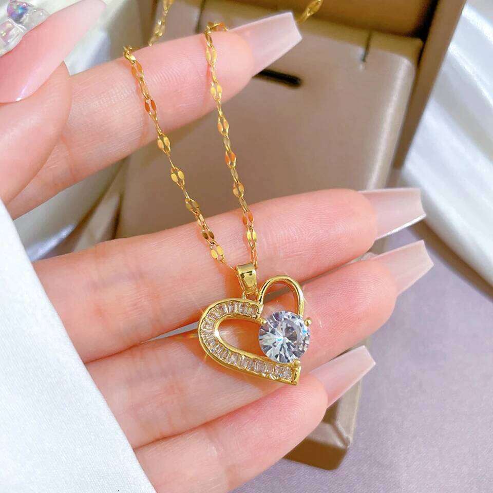 ZAKOL Exquisite Clear Zircon Heart-shaped Pendant Necklace for Women Gold Color Titanium Steel Chain Love Jewelry Gift
