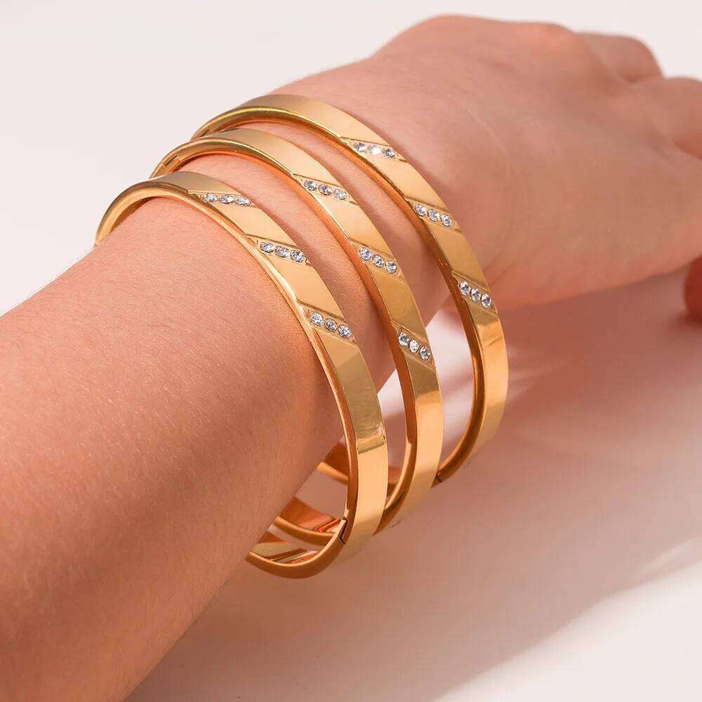 ZAKOL Classic Striped Zircon Inlaid Stainless Steel Bracelet for Women Gold Color Plated Fashion Niche Design Accessory Gift