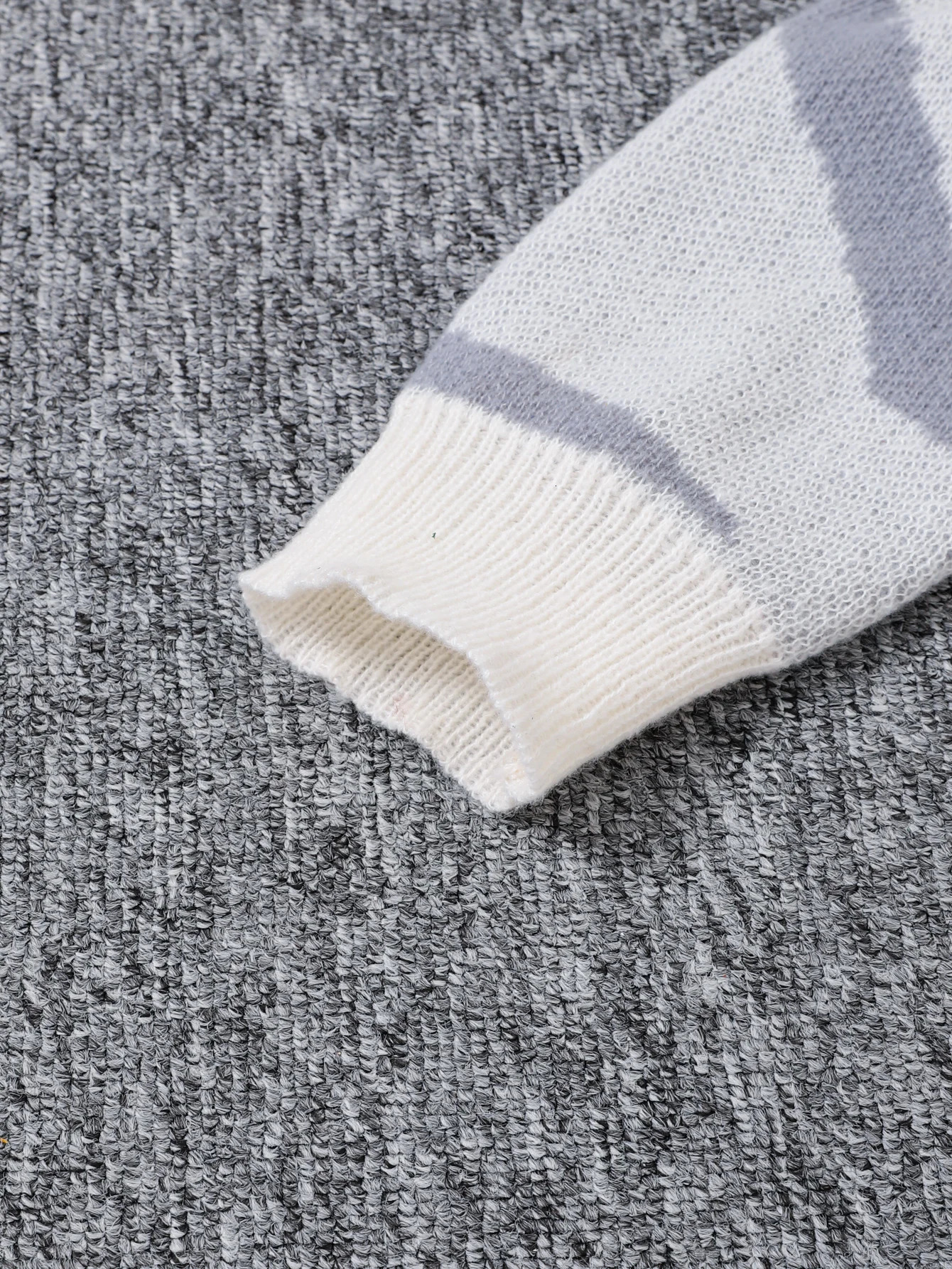 Spring Autumn Graffiti Jacquard Pattern Pullover Sweater Casual Round Neck Contrast Color Knitted Mens Pullover 251223