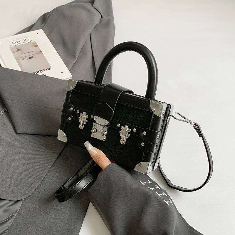 Elegant Leather Clutch Bag For Women With Vintage Flair Casual Style And Trendy High End Designer Inspiration LEMON KOKO