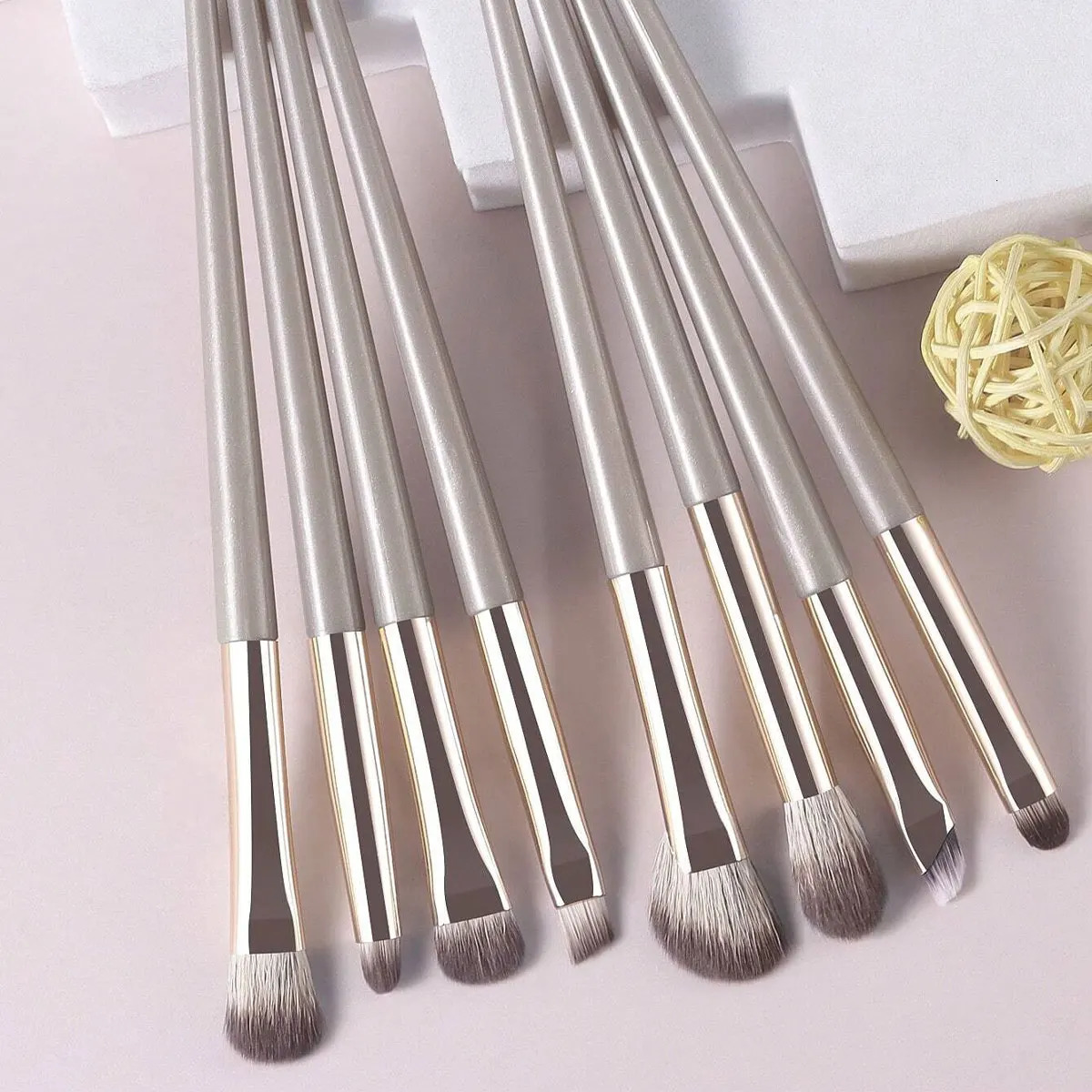 Champagne Silver Portable Eye Makeup Brush Set 8pcsPack 251215