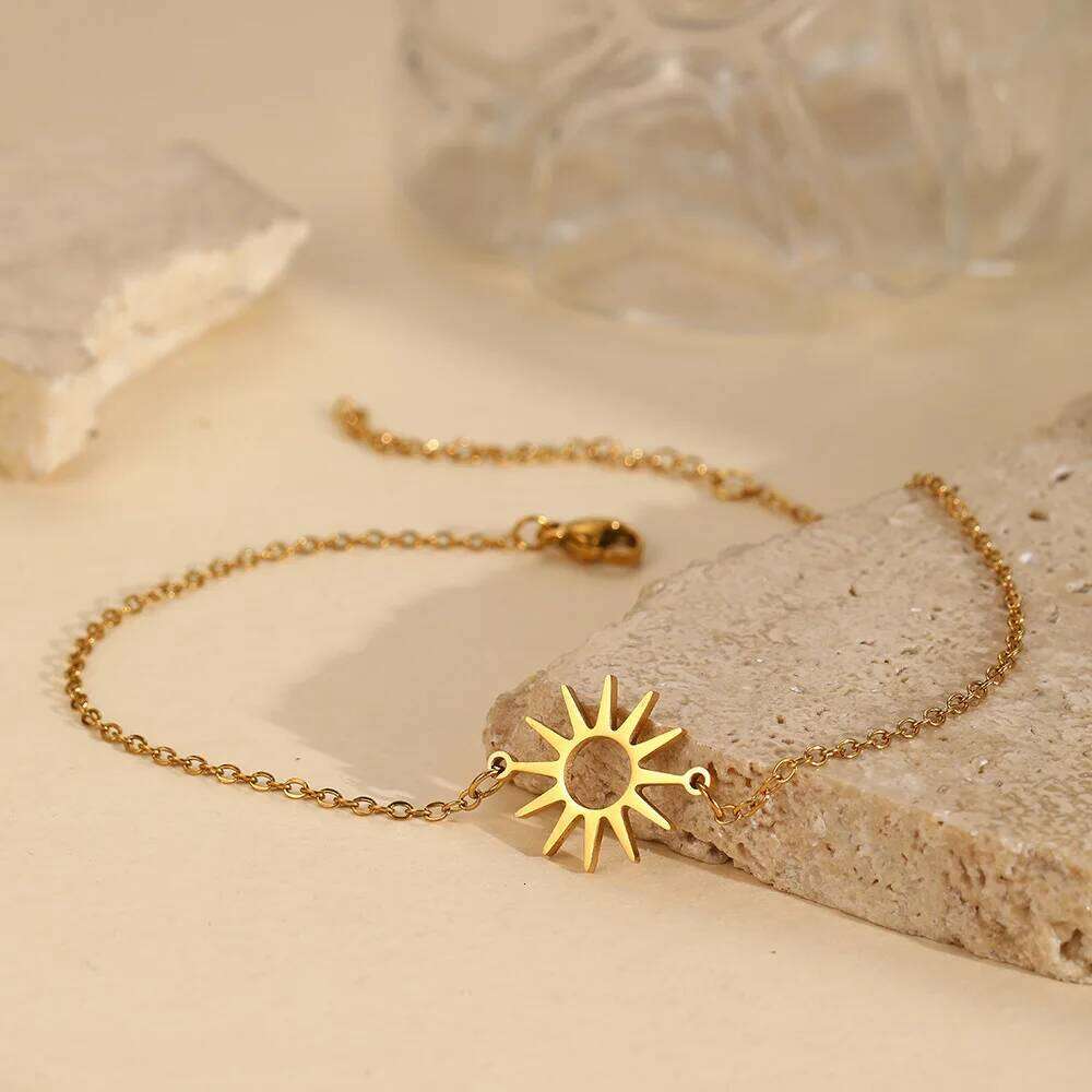 2025 New Stainless Steel Sun Charm Minimalist Gold Color Bracelet for Women Fashion Gift Jewelry 25H1229