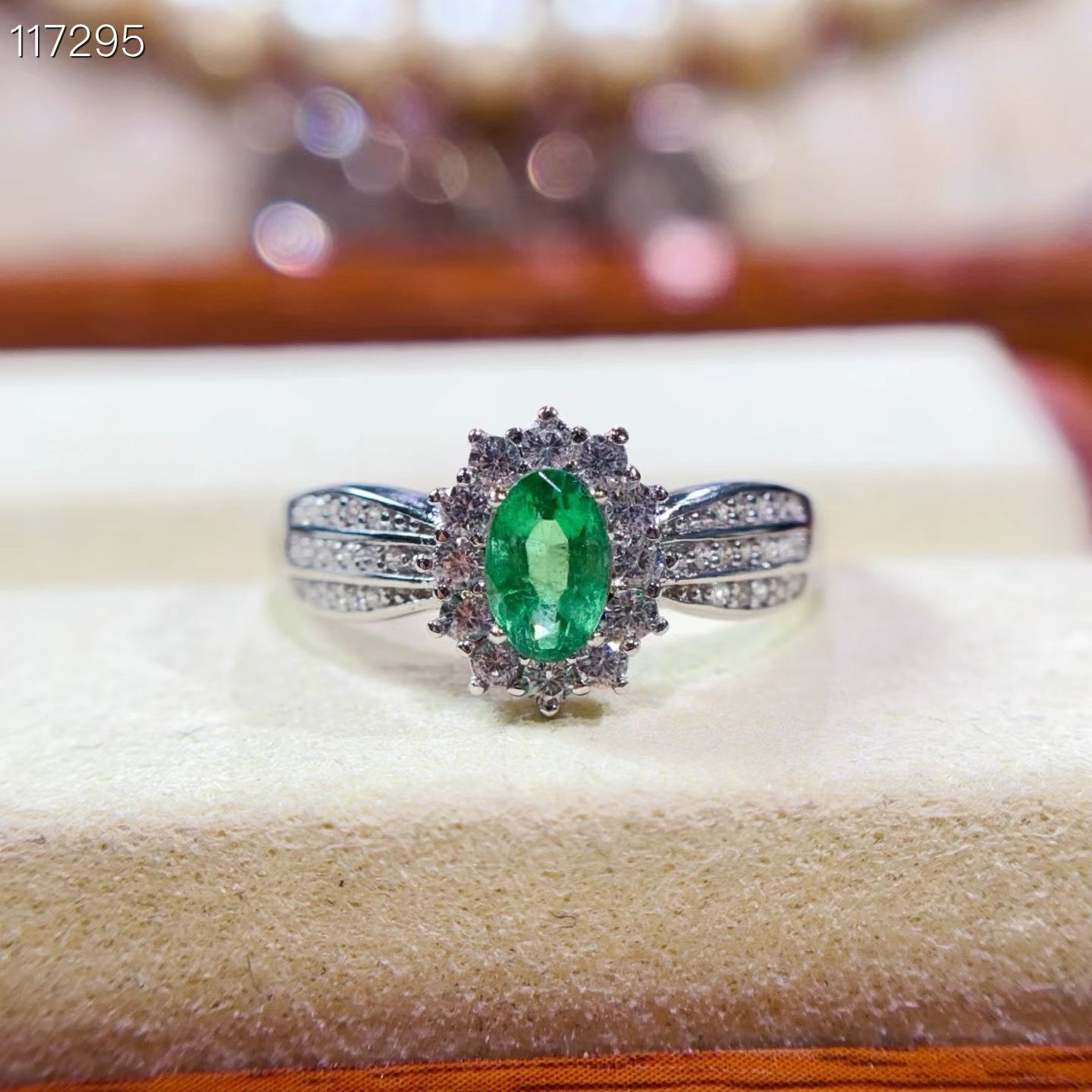 Classic engagement ring for women natural emerald ring with certificate 4mm*6mm 0.4ct Colombian emerald jewelry