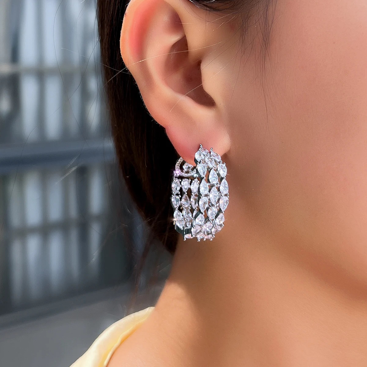 CWWZircons Clear White Double Sided CZ Paved Triple Round Big Chunky Hoop Earrings for Women Wedding Party Jewerly E0935 251224