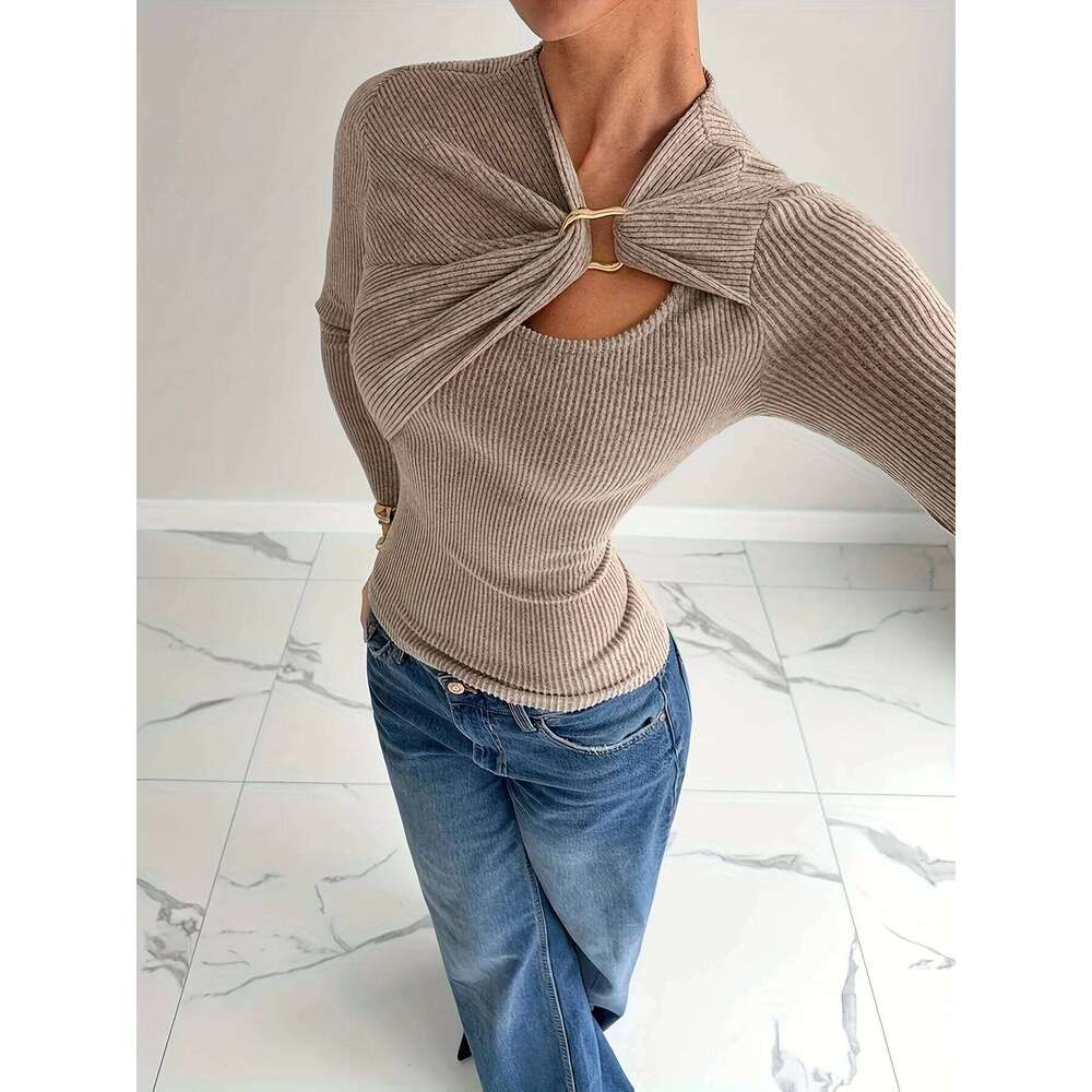 Directed Women's Autumn Winter Knitted Pure Color Asymmetric Collar Metal Buckle Decoration Long Sleeve Elegant T-Shirt ZHE HAN