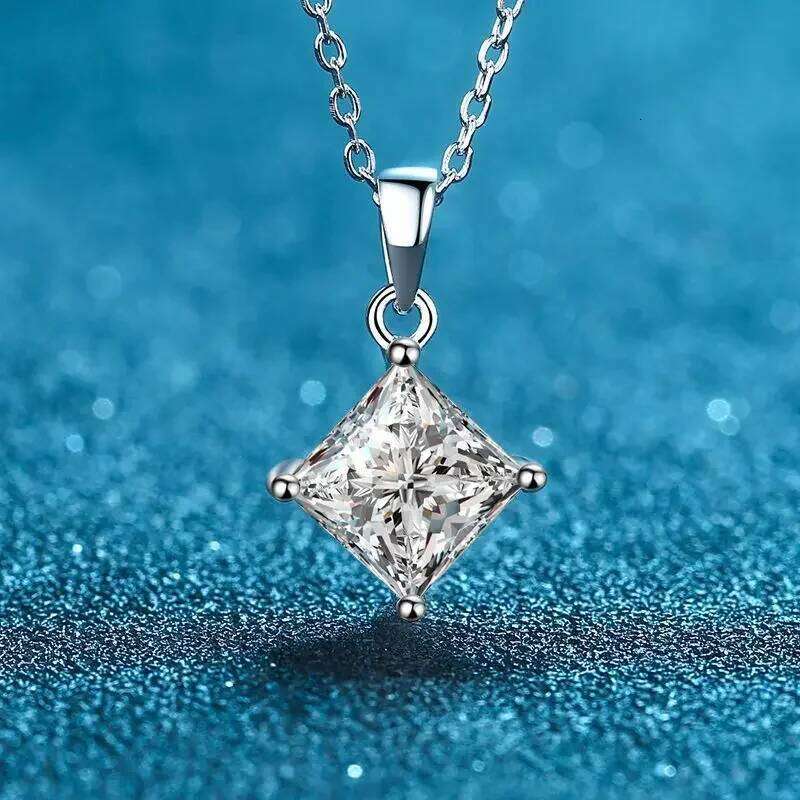 18K gold diamond inlaid simple quad pendant 1 2 Ct princess shaped irregular moissanite necklace b60