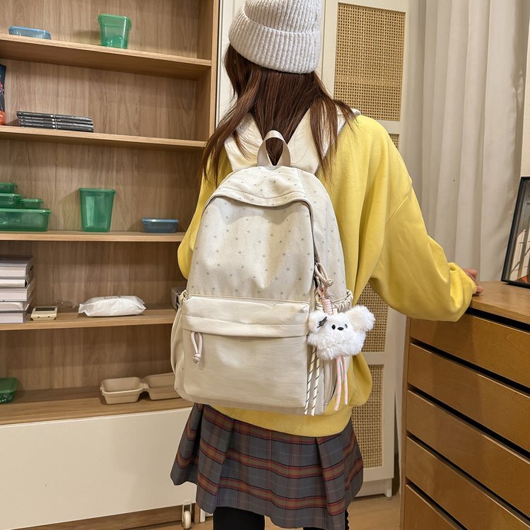 Freshly-touched-up, large-capacity backpack for students, suitable as a school bag