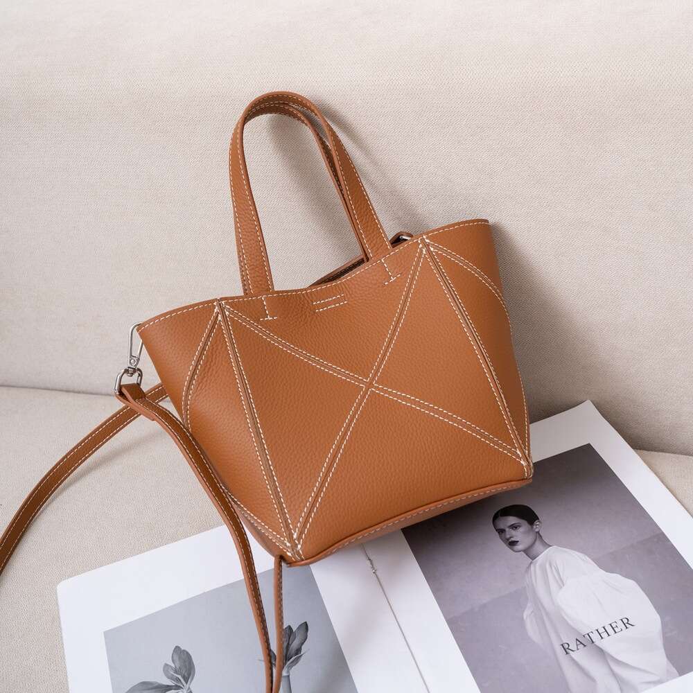 Luxury Shoulder Bags Totes Hobo Cross Border Fashion Handheld Genuine Leather Women S TOGO Top Layer Cowhide Basket Casual Mother Daughter Crossbody B