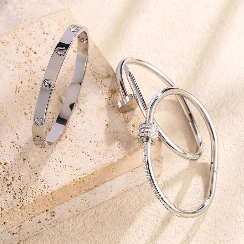 ZAKOL 3pcs Classic Stainless Steel Bracelet Set Buling Rhinestone Inlay Heart-shaped Waterproof Stacked Jewelry Christmas Gift