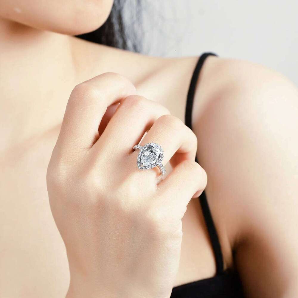 18K gold moissanite for women, set with special-shaped pear-shaped water drop PT950 platinum 4 Ct ring 104