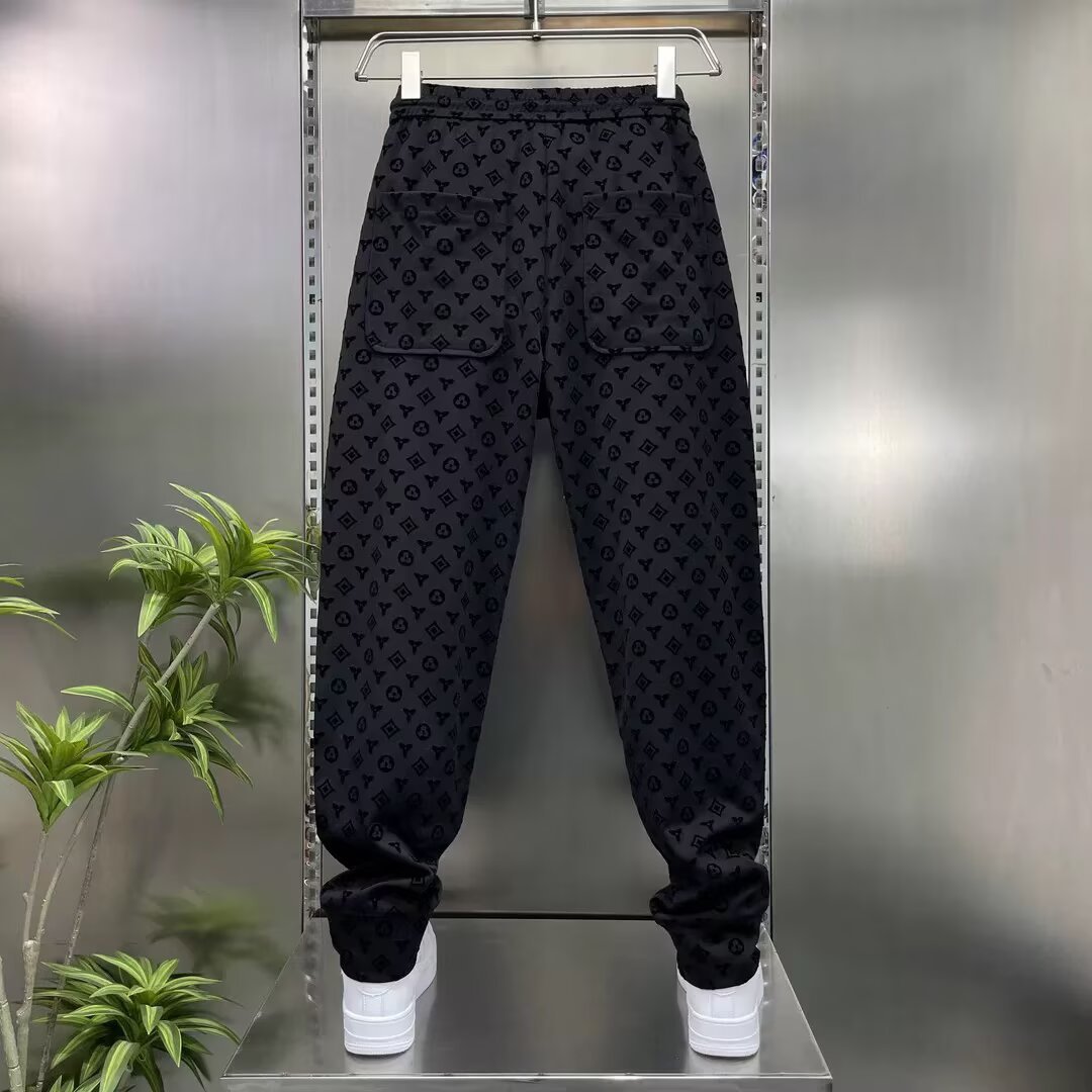 Free shipping Trendy Fashion Light Luxury Men's Sports Pants 2026 Spring/Summer New High Quality Printed Versatile Casual Pants Black Long Pants