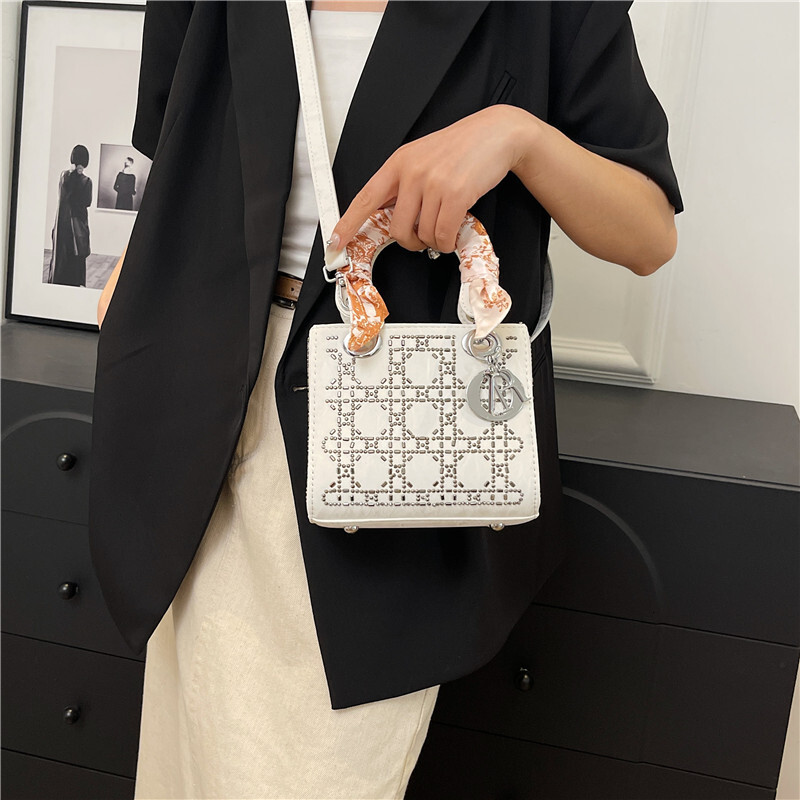 Cross-Border Handbag Single Shoulder Crossbody Women's Silk Rhinestone Princess Diana Bag Inlaid Diamond Light Luxury