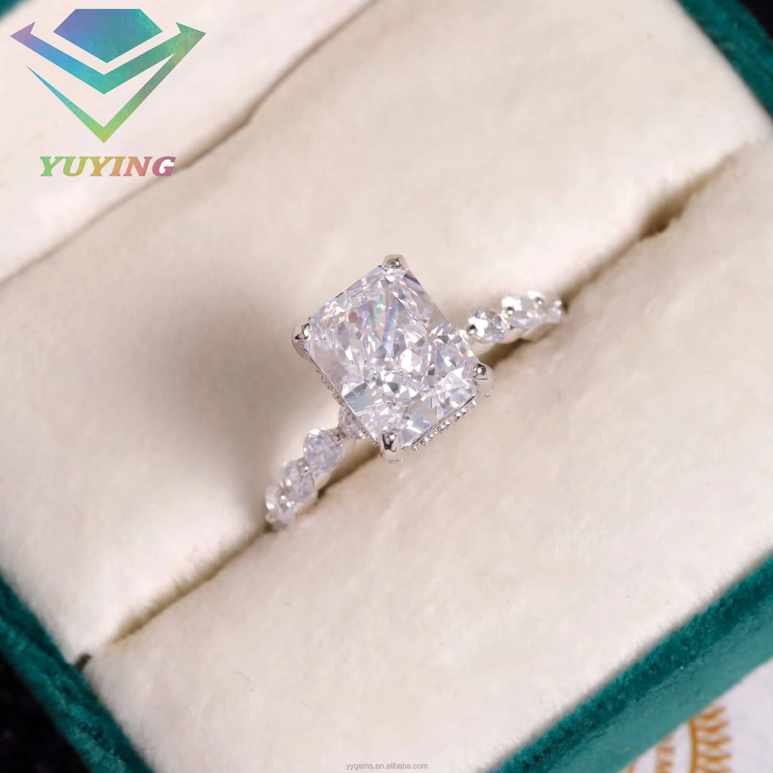 Romantic Ice Crushed 7x10MM Radiant with French Pave Band Moissanite 18K White Gold Wedding Ring Fine Women Jewelry Rings