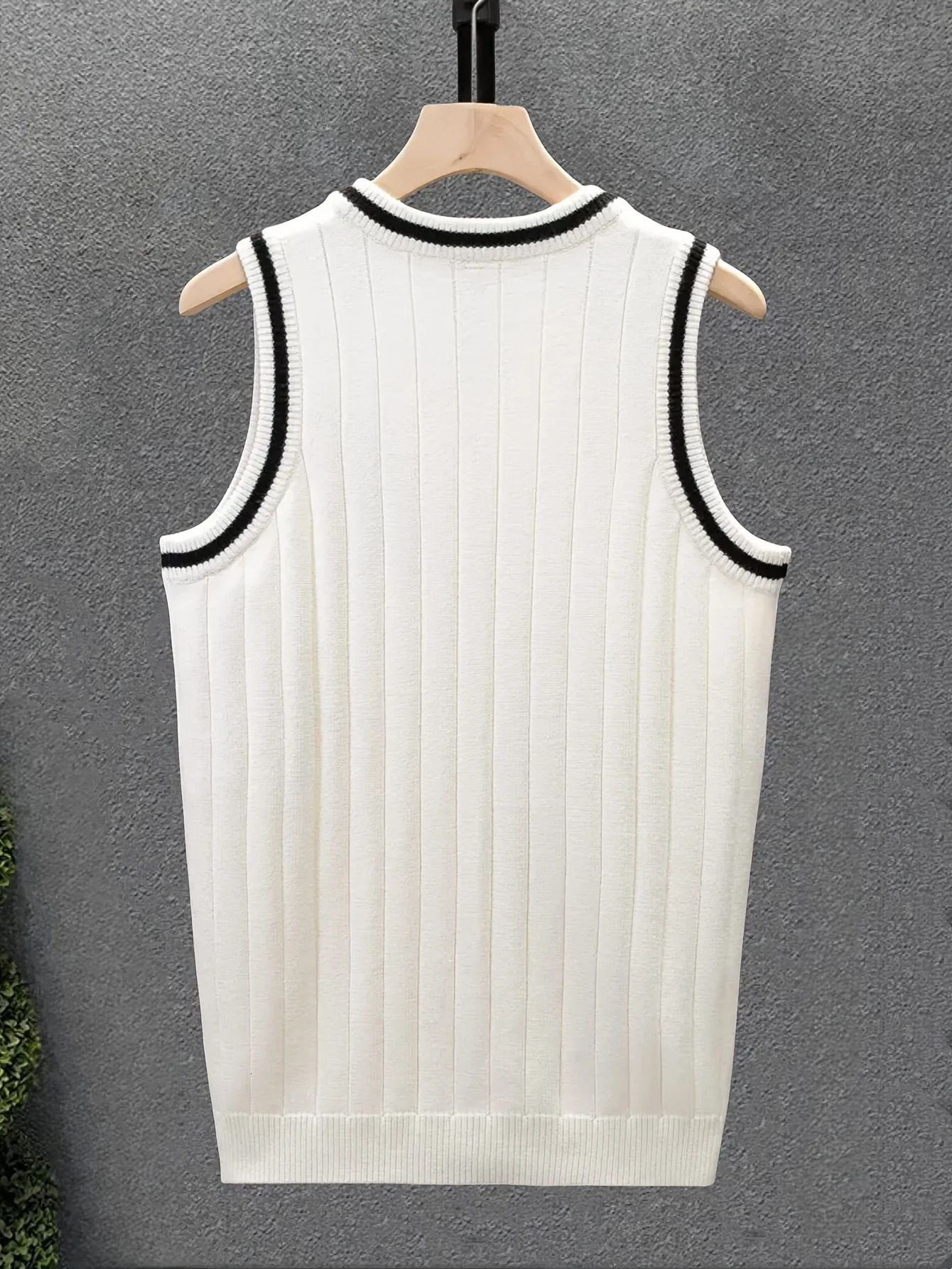 LVLAEA Old Money Men Ribbed Striped Decoration Autumn Fall Tank Top Sleeveless Vneck Casual Warm Knitted Sweater Vest for 251225