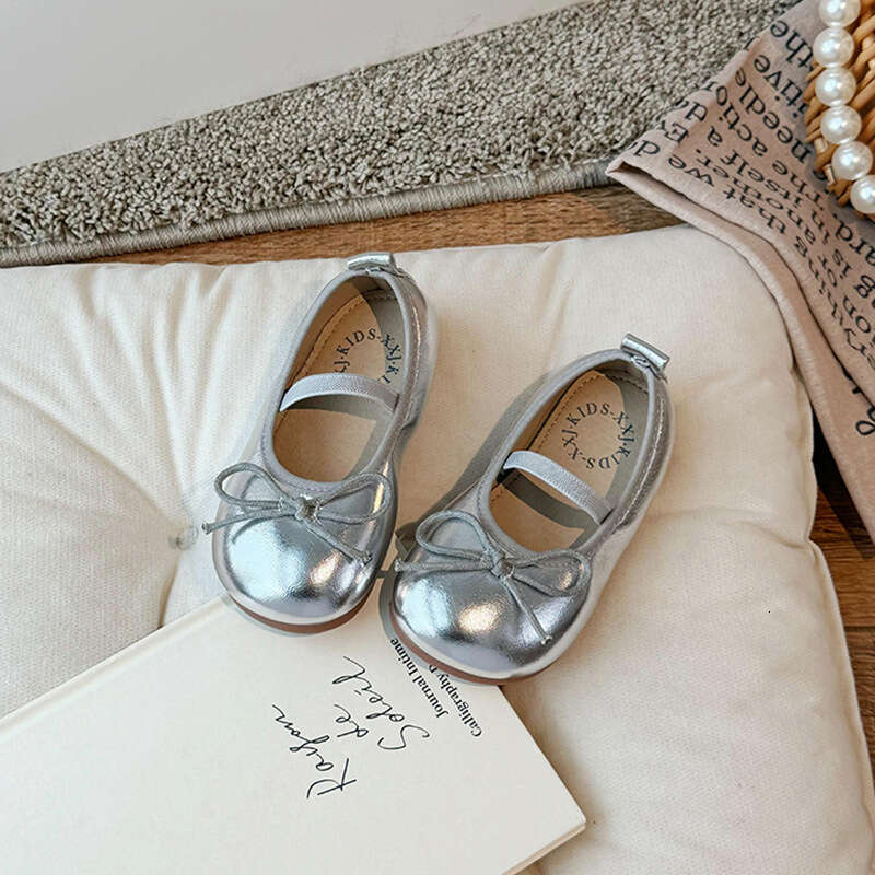 Children's Leather 2025 Spring and Autumn New Korean Style Girls' Soft Sole with Bowknot Baby Non-Slip Fashion Single Shoes