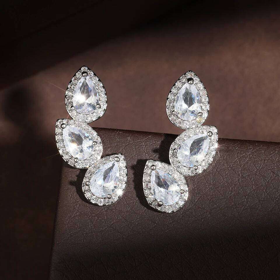 ZAKOL Luxury Shiny Zircon Leaf Stud Earrings For Women Exquisite Crystal Water Drop Ear Cuff Wrap Earring Wedding Jewelry