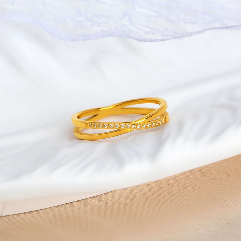 Elegant Cross Inlaid Diamond for Women Korean Version Titanium Steel Ring Light Luxury New Niche Design Sense Personality Exquisite