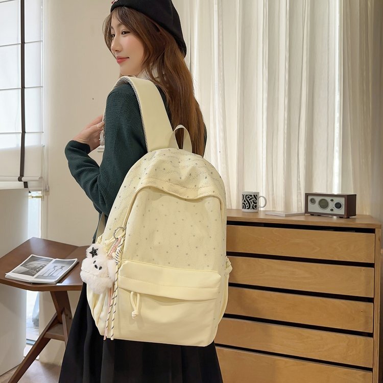 Freshly-touched-up, large-capacity backpack for students, suitable as a school bag