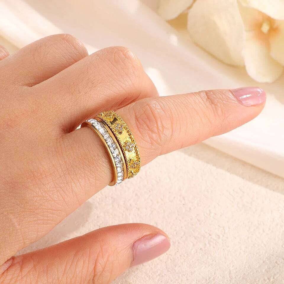 ZAKOL 2Pcs/Set Shiny Square Zircon Inlaid Couple Rings Exquisite Three-Dimensional Small Flowers CZ Fashion Jewelry Gift for Wom